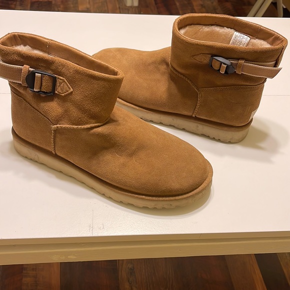 UGG Other - Mens UGG boot , hardly worn